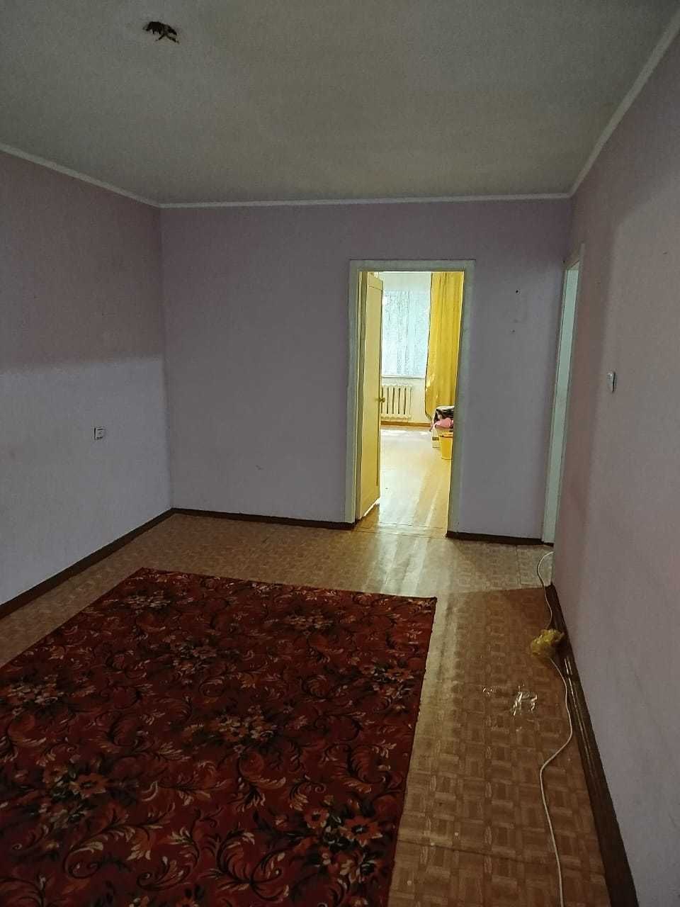 2 комн. кв. на 2 эт. в 7 микр.-не