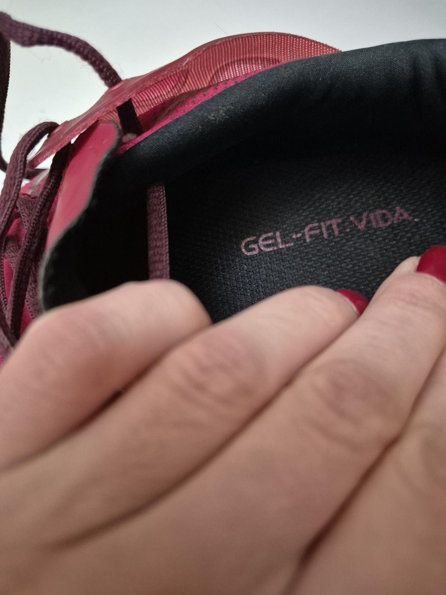 Дамски маратонки Asixs gel fit vida