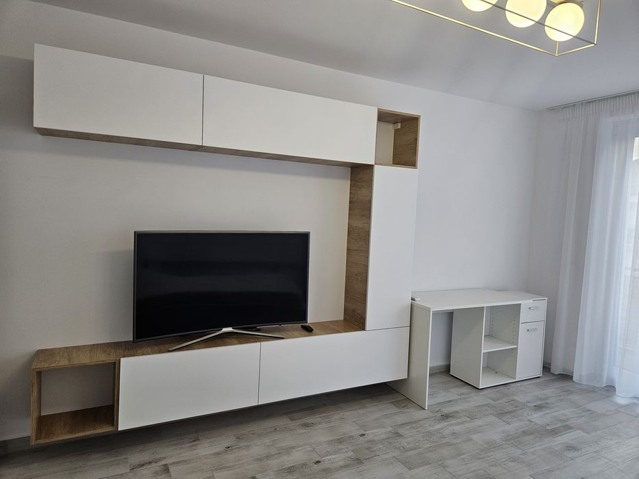 Inchiriez garsoniera spațioasă Tractorul Coresi