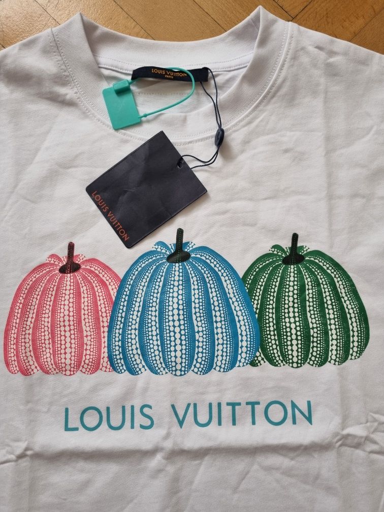 Оригинална мъжка тениска Louis Vuitton / Размер м/у М и Л
