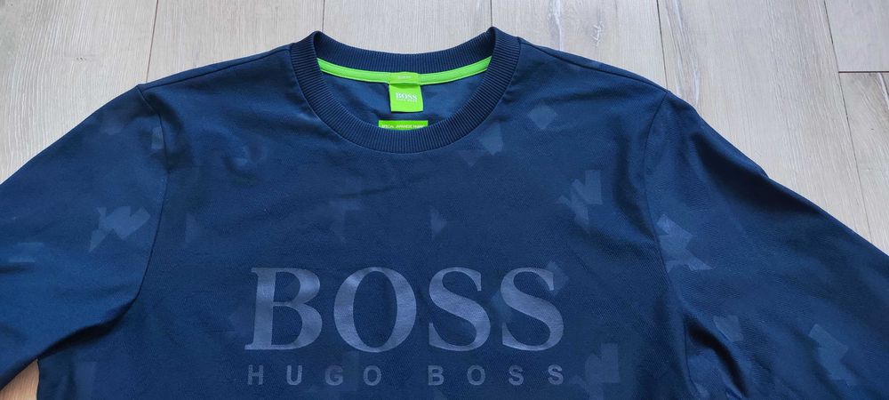 Продавам нова мъжка блузка Hugo Boss - размер XL