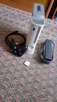 Xbox 360 hdmi ,functional , maneta wifi, accesorii,jocuri cd