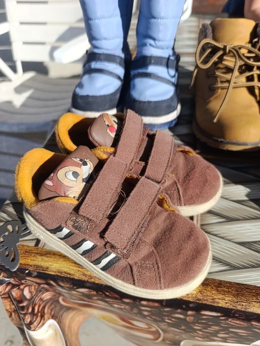 Детски обувки adidas 26