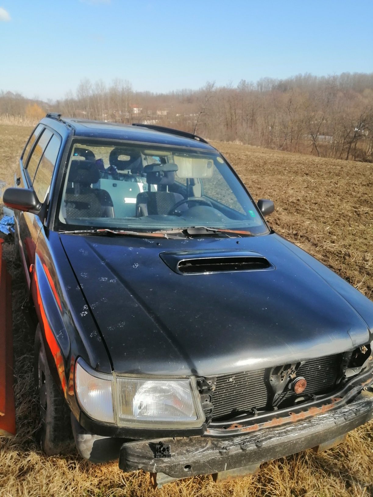 Subaru forester din 1999 și 1998