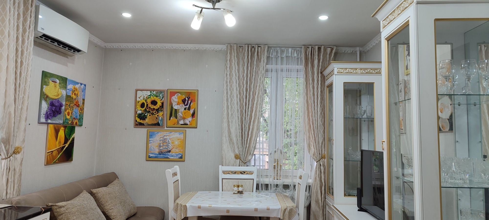Продам 2-х ком.кв. (ул.Сатпаева-Ауэзова), 2/2 этаж, кирпич