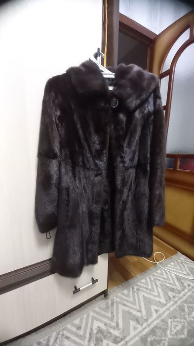 Продам норковую шубу