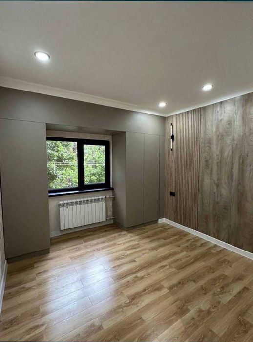 Продаётся квартира Ц12 рядом Анхор локоматив парк 4ком ремонтом 2 етаж