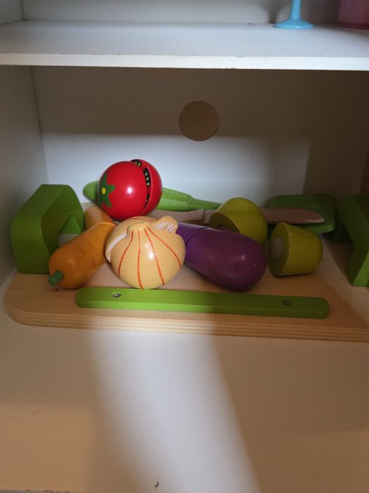 Детска дървена кухня