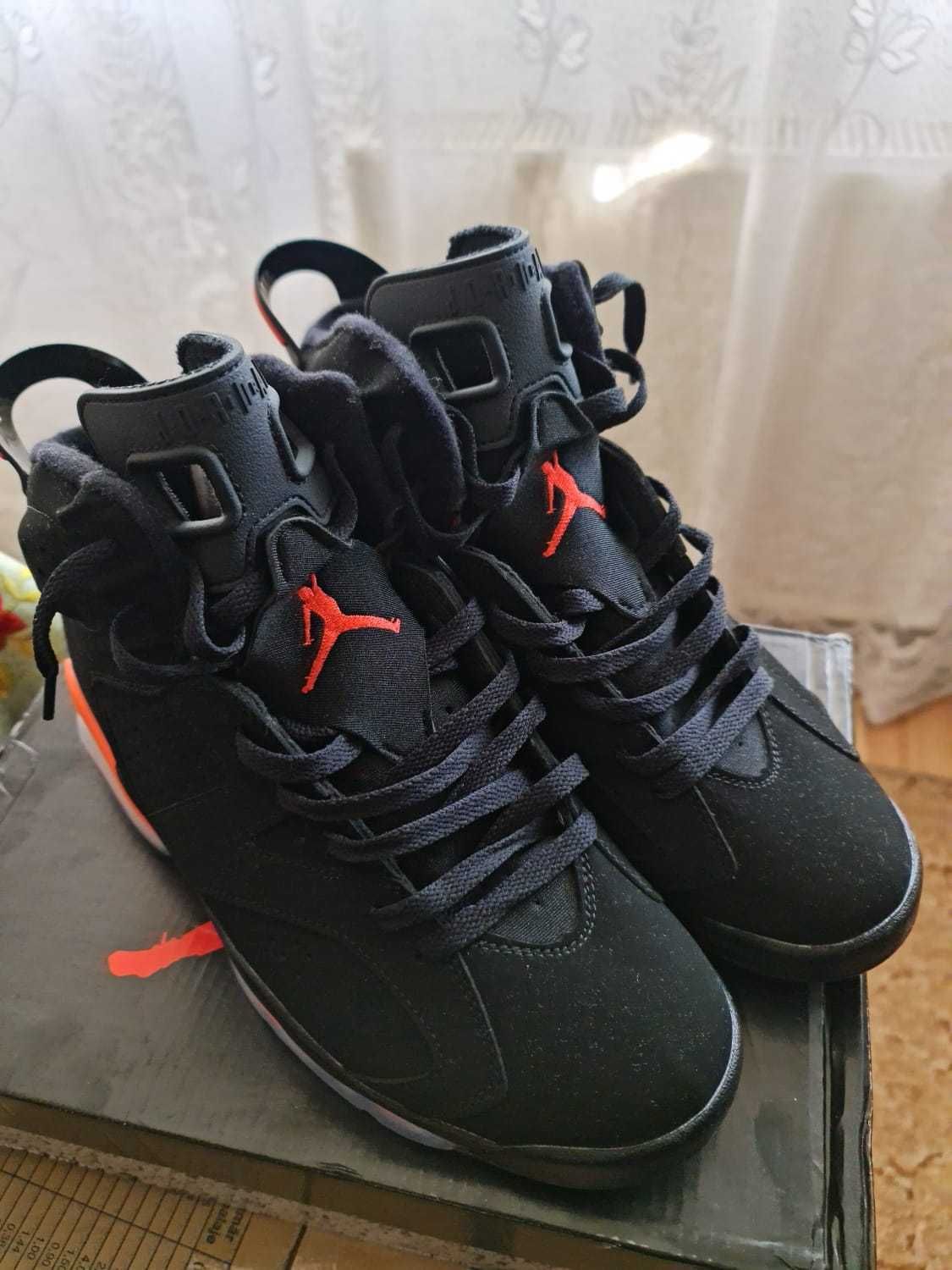 Air Jordan 6 black red