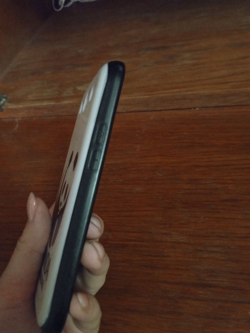 Продаю телефон samsung s 3 на запчасти