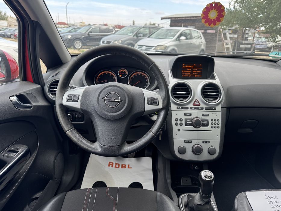 Opel Corsa 1,4 benzina, 2013