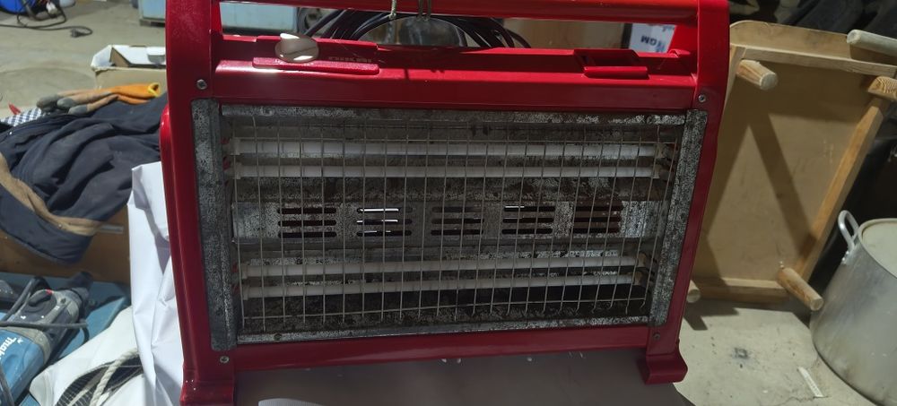 Электропечь  продается