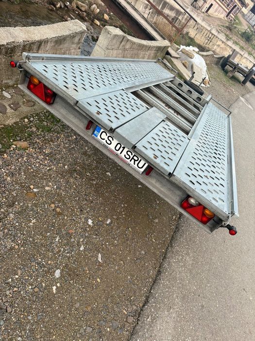 Vând platformă auto basculabila