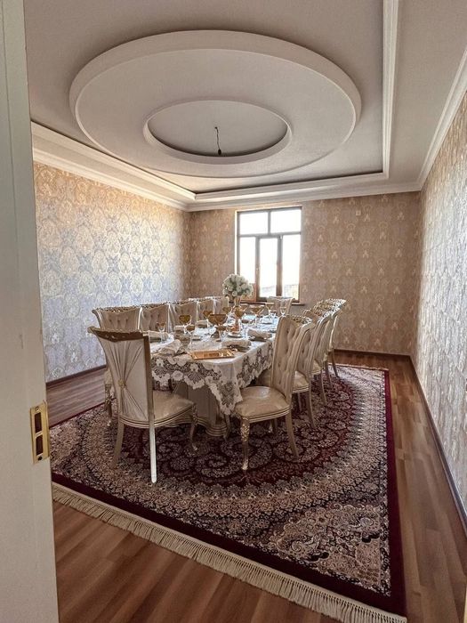 Олмазор катеж коча
Хоналар сони: 4тa+хол+2 санузел
Сели подбол+ошхона