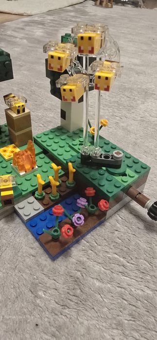 Lego minecraft Ferma albinelor 21165