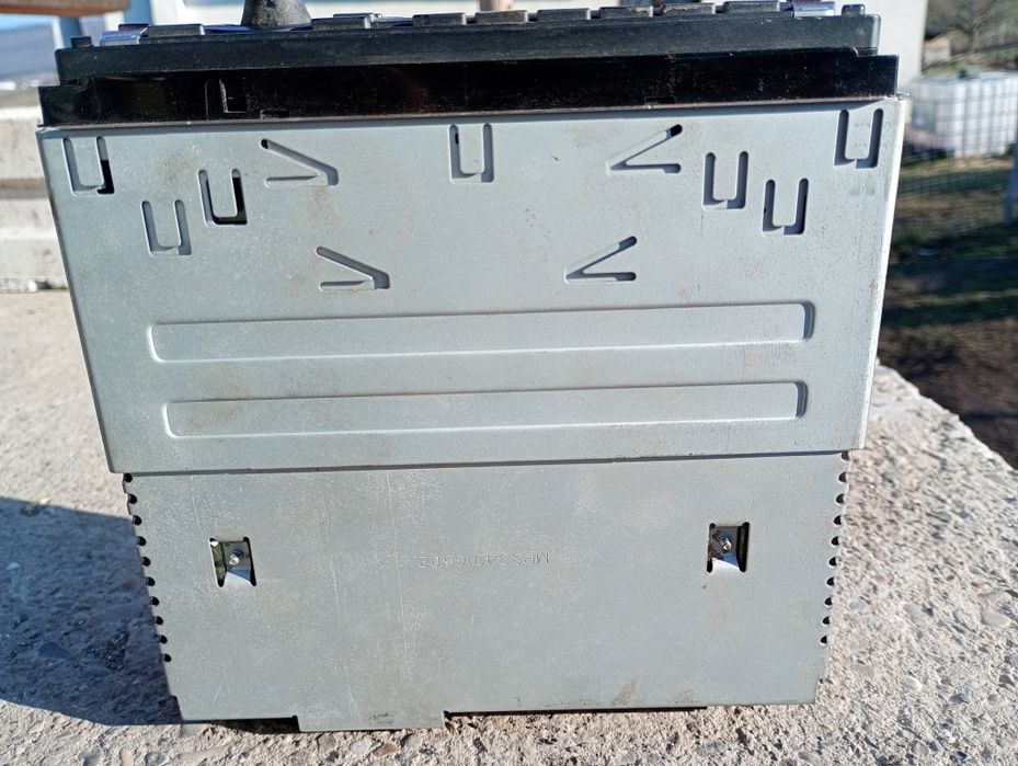 Vând casetofon lg și Daewoo auto