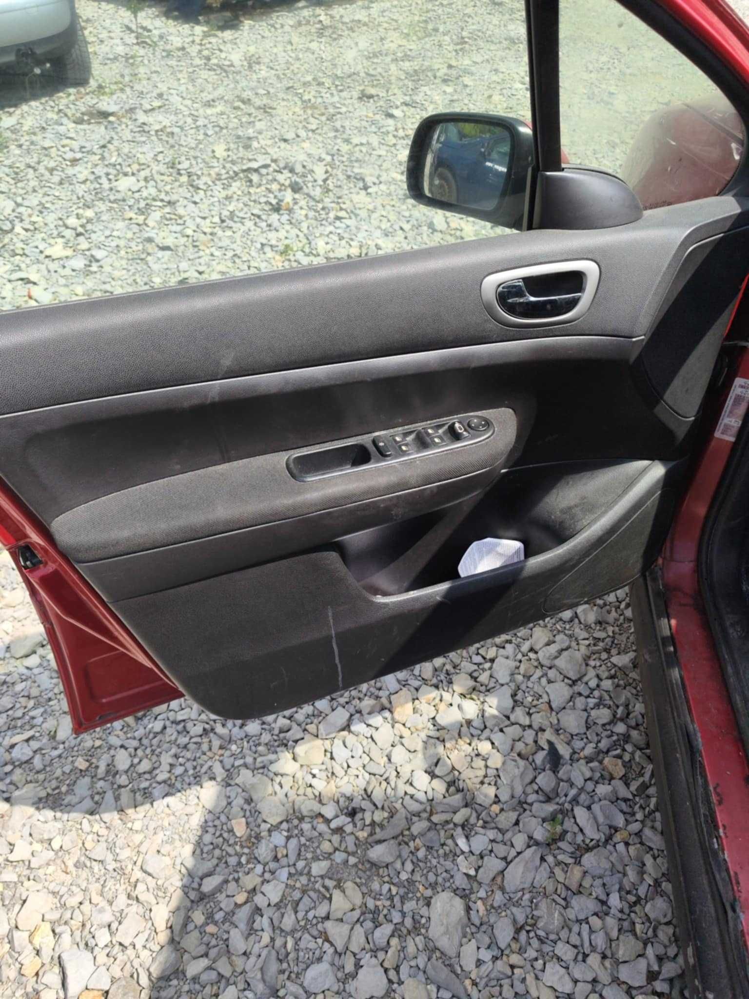 Peugeot 307 на части пежо 307 2.0 хди