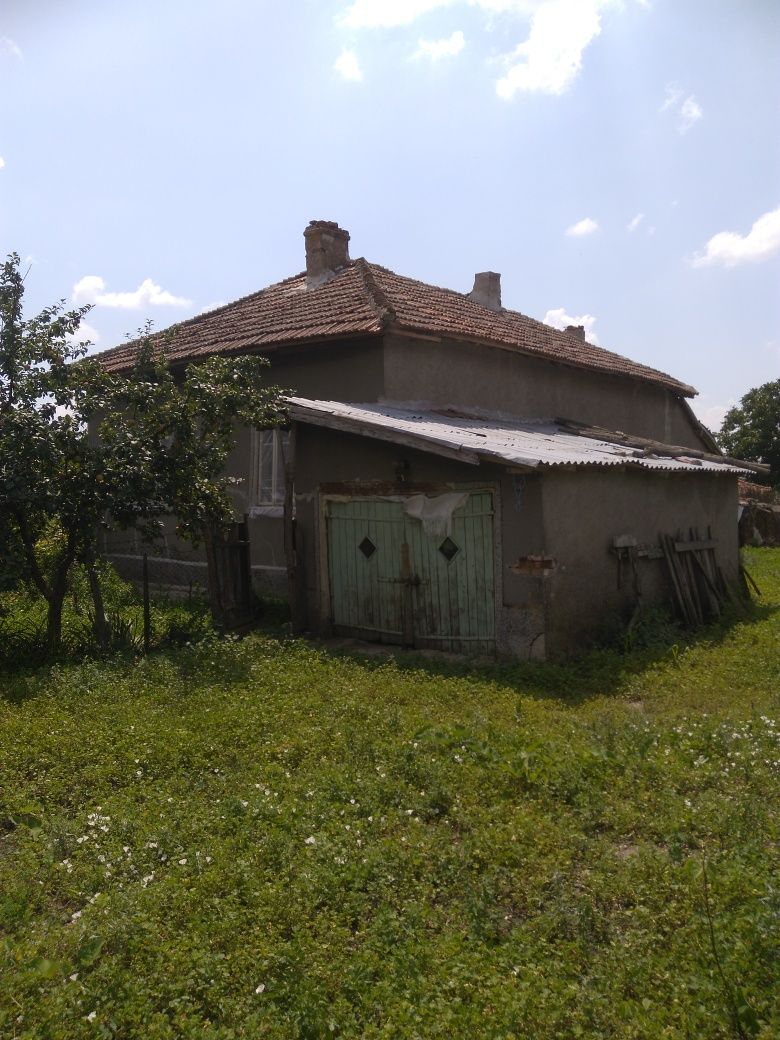 Област Силистра,Къща с двор в с. Косара
