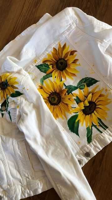 Ръчно рисувани дрехи и обувки – персонализиран дизайн по поръчка