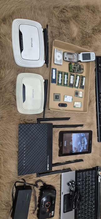 Lot electronice/realistica/IT