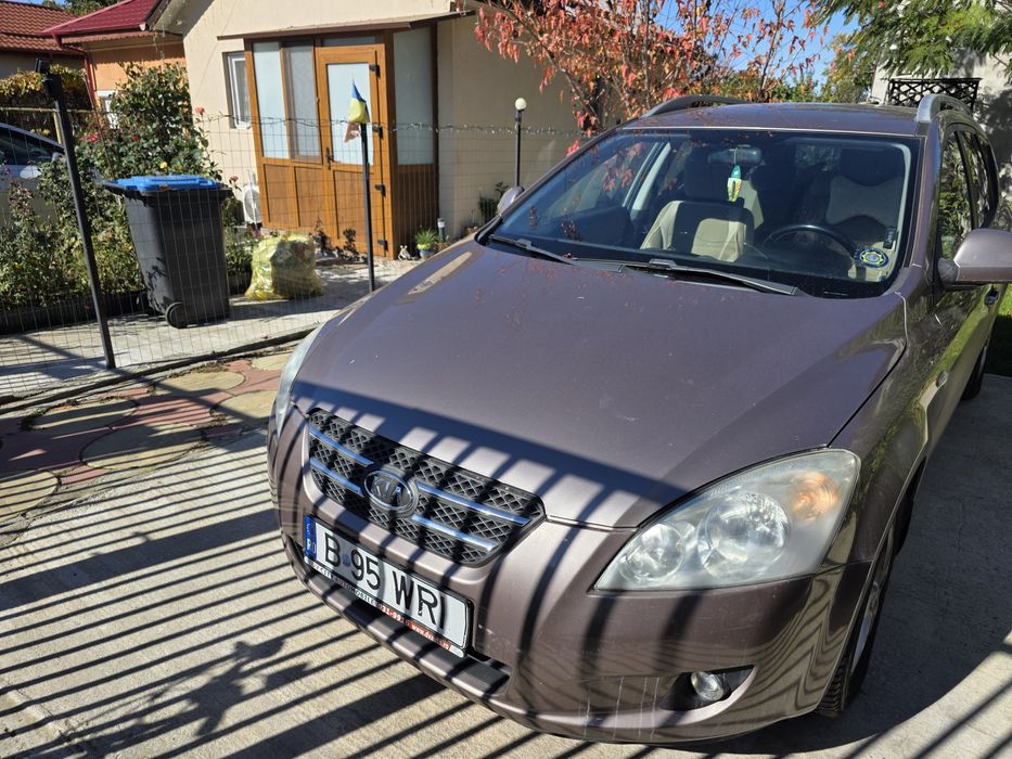 Vând KIA CEED Decembrie 2008