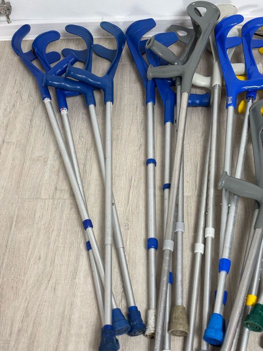 Carje Perechi Persoane dizabilitati Batrani Handicap-Stare F Buna-OK