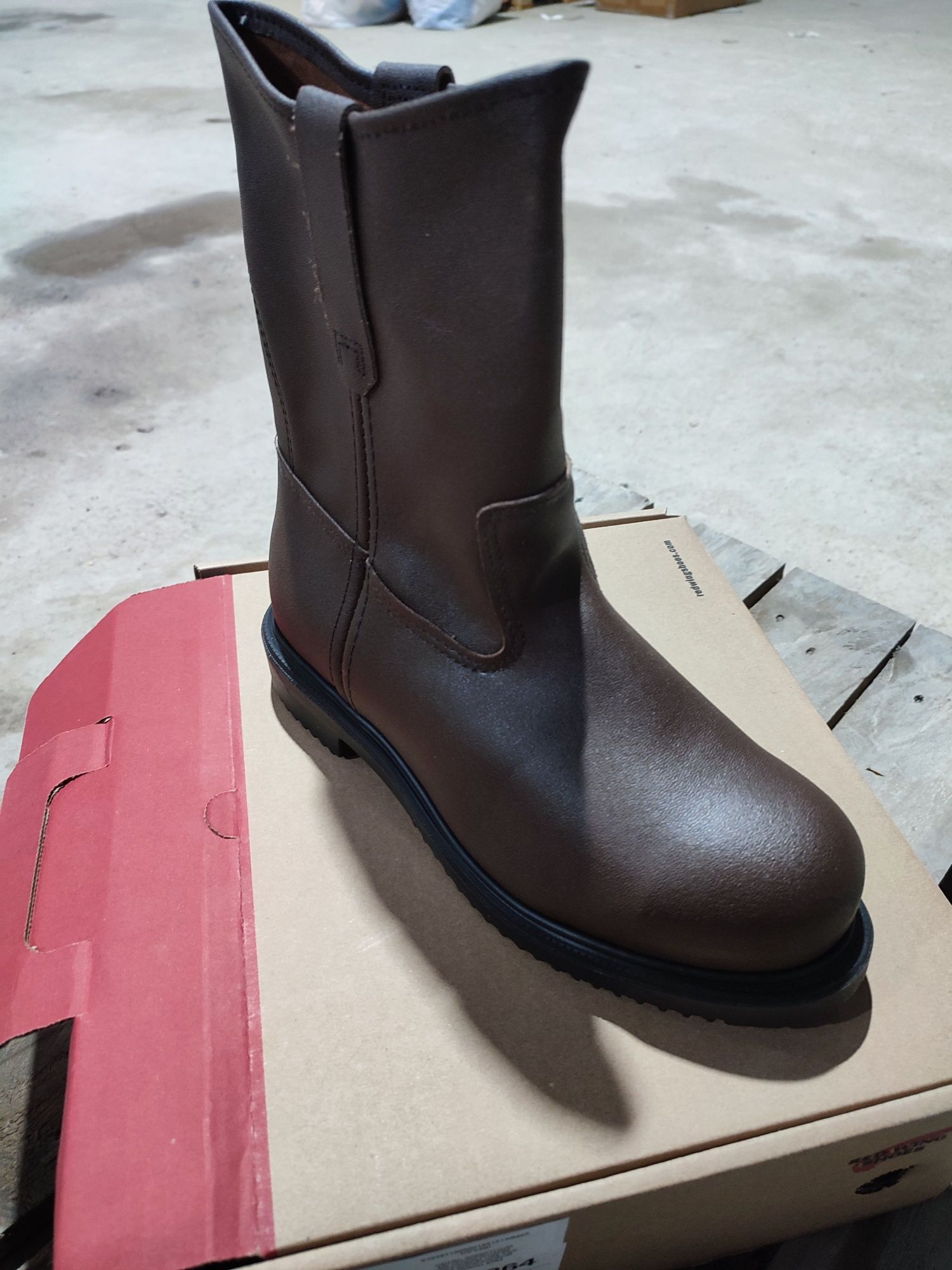 Продам Redwing ботинки и сапоги