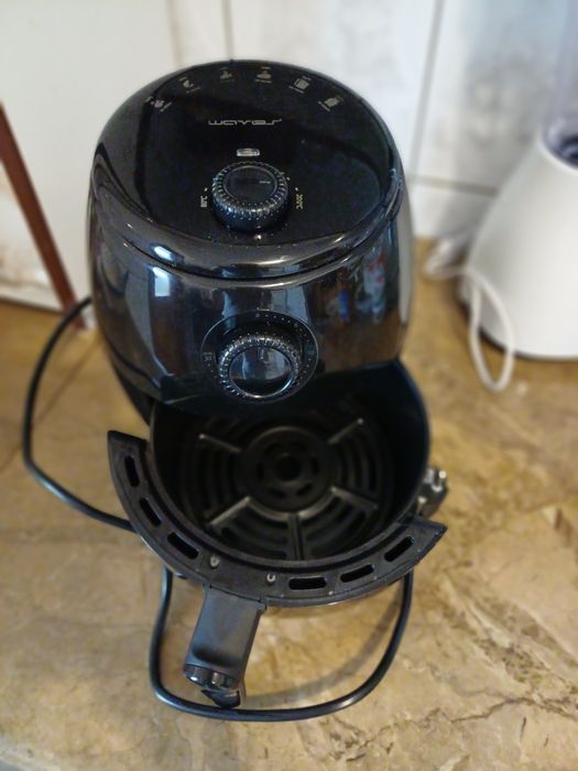 Air fryer in stare foarte bună