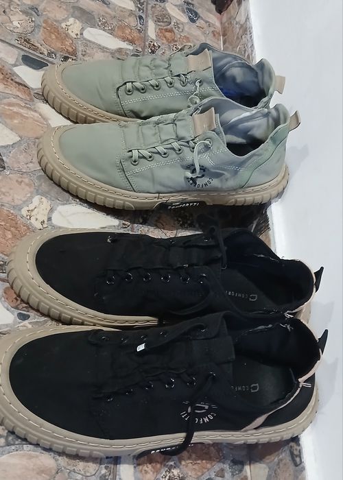 Vand doua perechi pantofi-espadrile sport masura 44 in stare buna