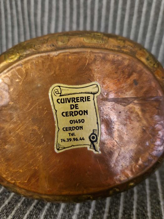Меден съд Cuivrerie de Cerdon – чисто ново, с етикет