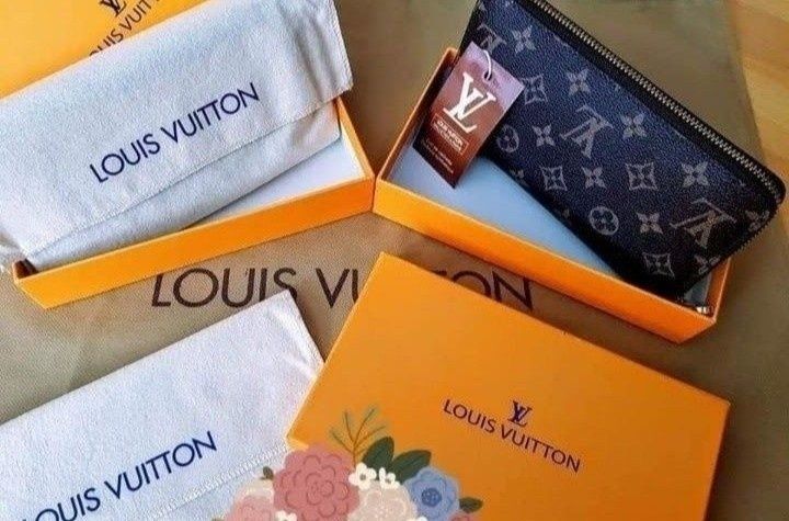 Portofel piele naturala Louis Vuitton,cutie,card,saculet, etichetă