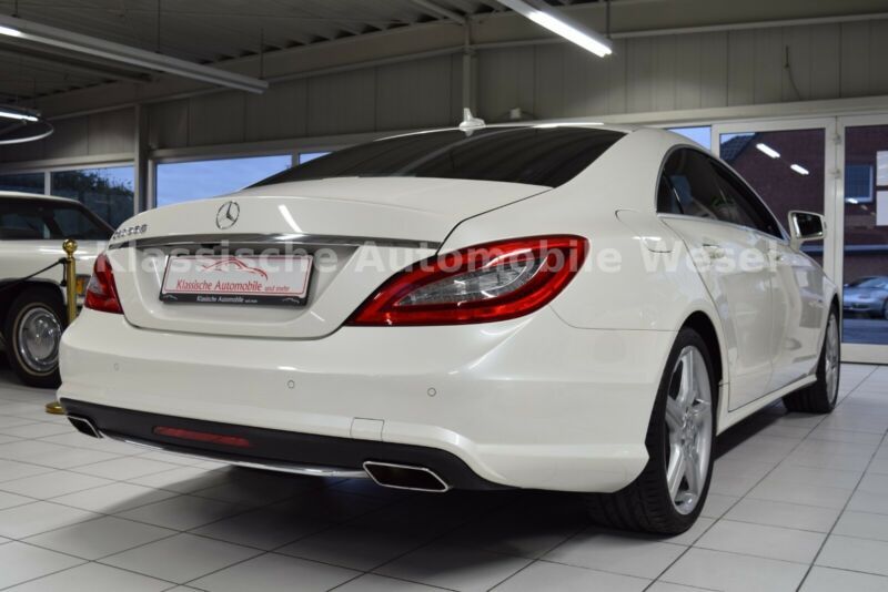 Dezmembrez mercedes cls w218/faruri ils/bara fara amg/capota/usi/stop