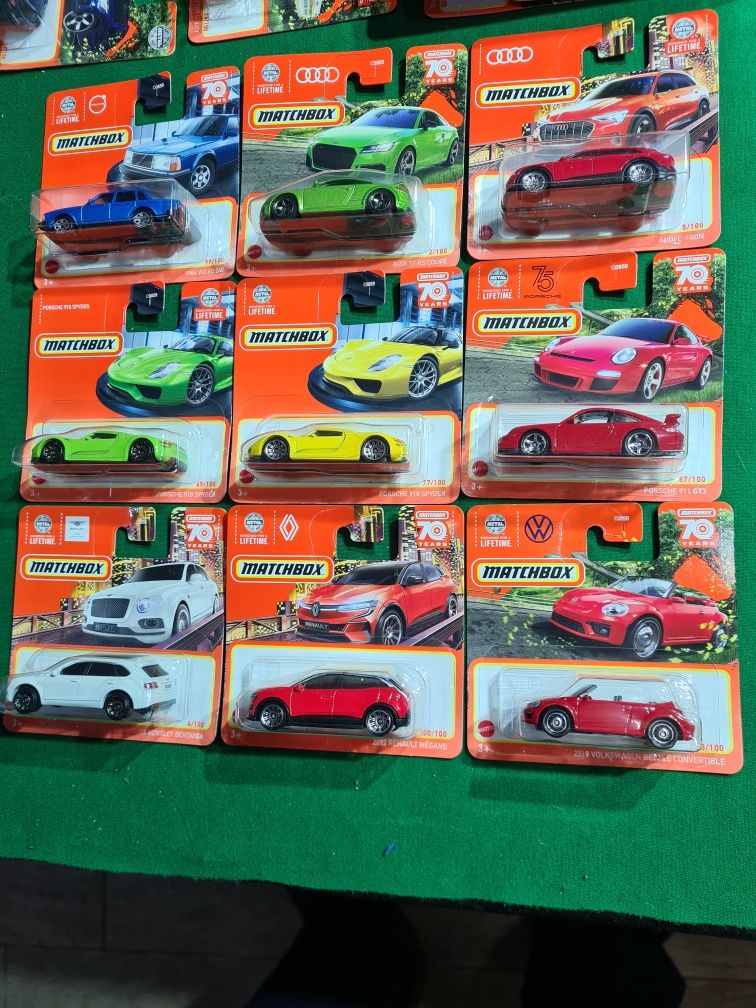 Продавам метални колички Matchbox  ! Мащаб 1:64 !