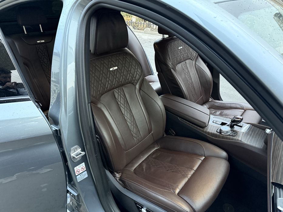 BMW F90 530I Power Twin Turbo 2019 Состаяние Идеално НеБитая