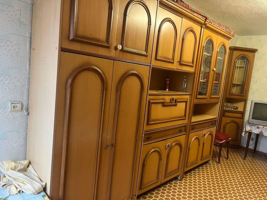 Продам стенку в хорошем состоянии