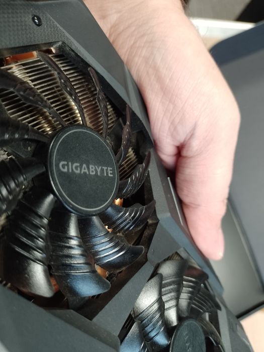 Видеокарта Gigabyte RTX2060 super 8GB