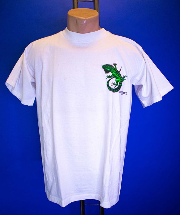 Tricou Confident Woman -|- Hide your Eyes -|- Iguana -| Cămașă Brodată