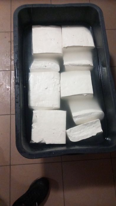 Telemea și cas de capra
