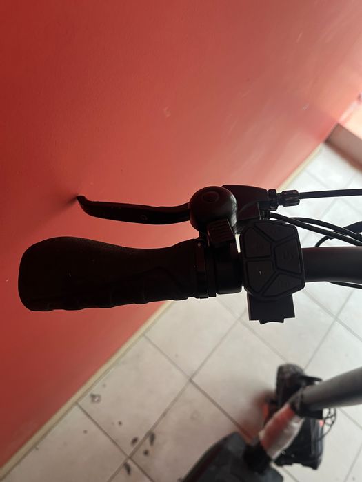 Продавам електрически скутер BE COOL