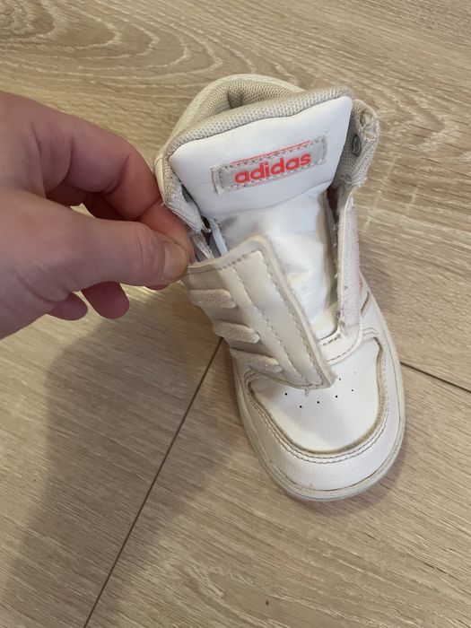 Adidas unisex alb cu rosu, marimea 26,5