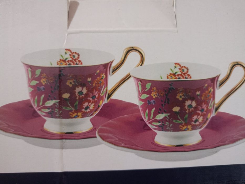 Чаши за кафе чисто нови.