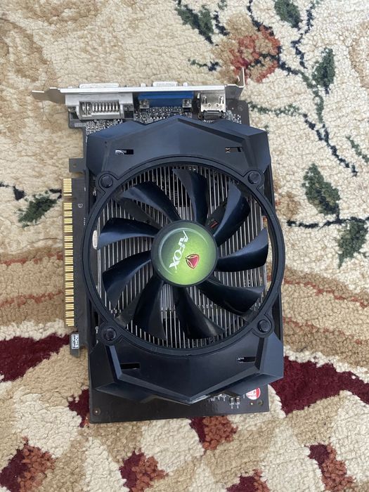 Продам видеокарту gtx 550ti 2g