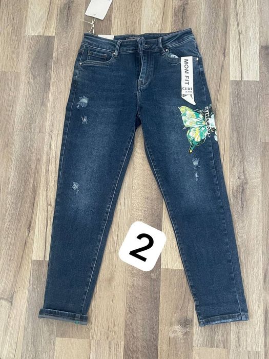 Blugi dama 100 lei perechea .