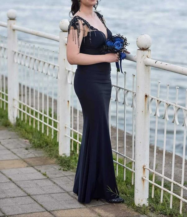 Стилна бална рокля