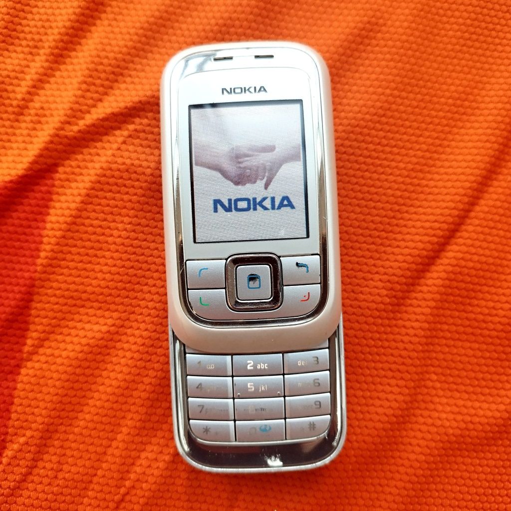Nokia 6111 slide Silver ( decodat, stare foarte buna)