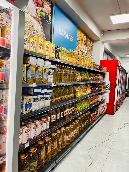 Стеллажи торговые в большом ассортименте ветрина, островок, тележка