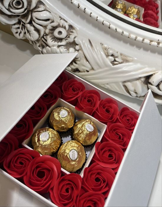 Подаръчна кутия с Fererro Rocher