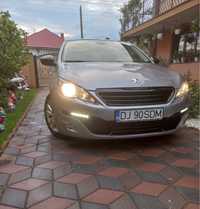 Peugeot 308 1.6 Blue HDI   Hatchback panoramic