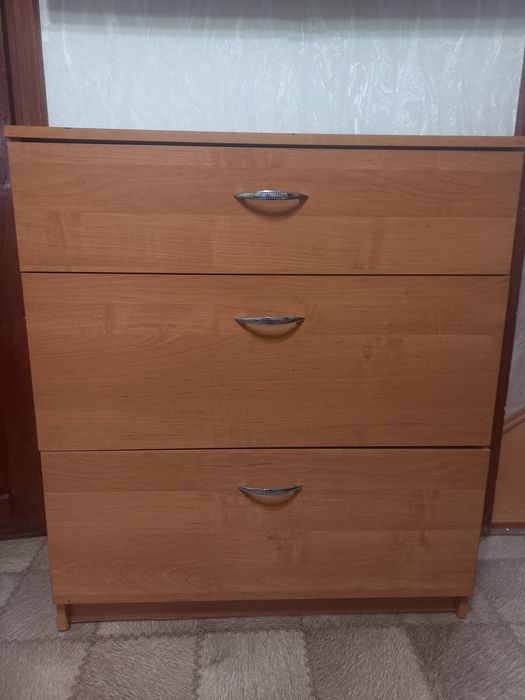 Продам обувницу 10 тыс