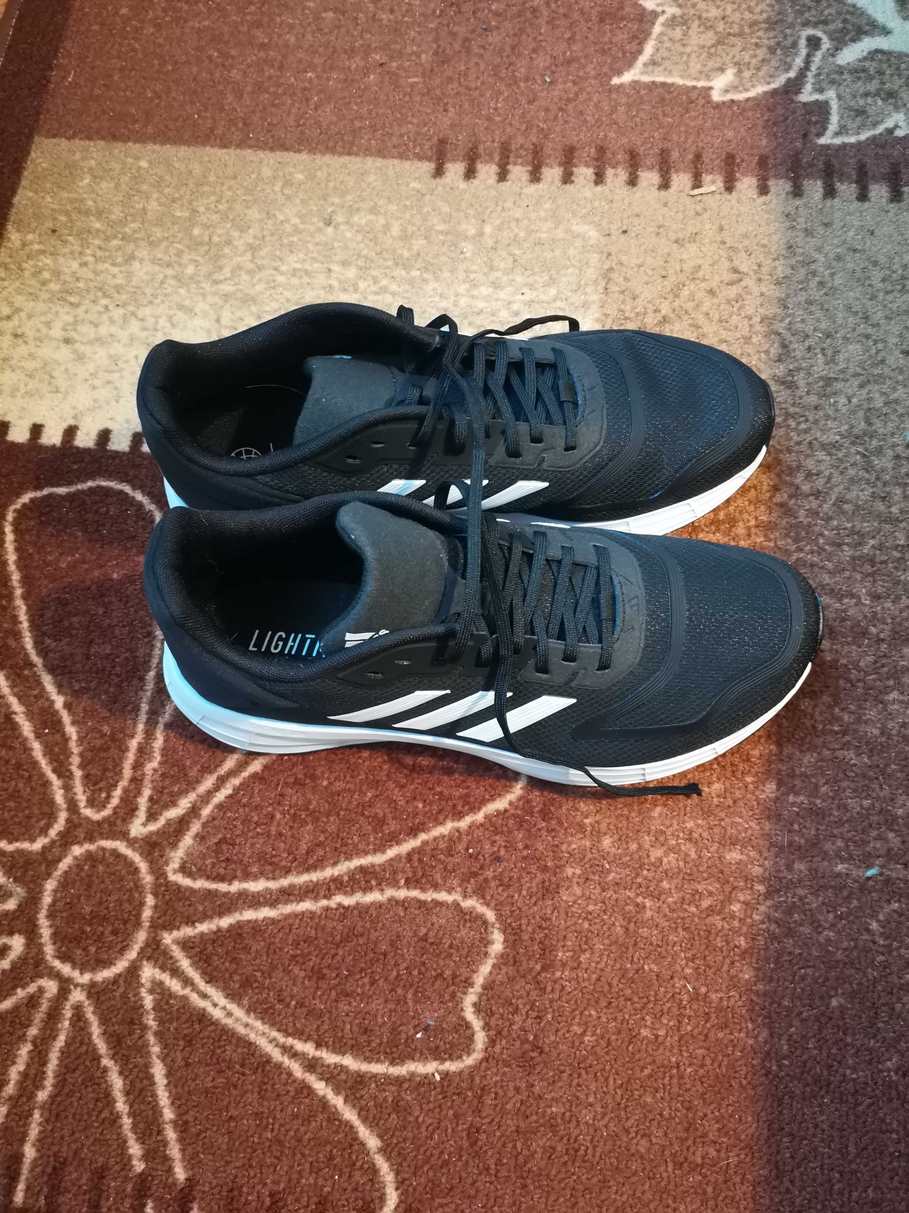 Продавам чисто нови Мъжки маратонки Adidas Duramo 10 номер 42